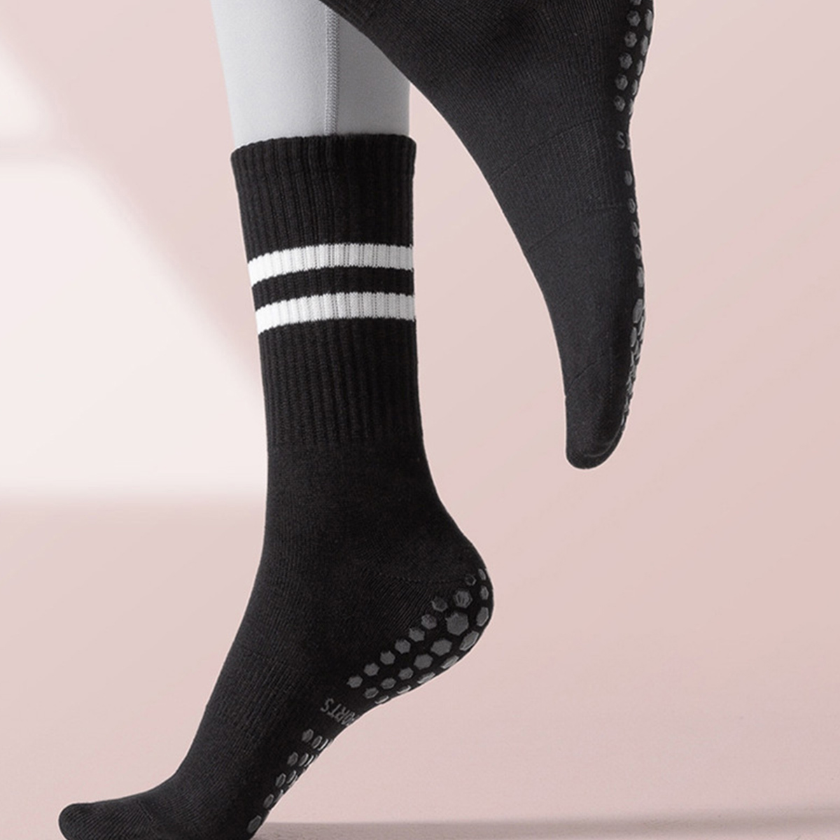 Pilates Socks with Grips for W - Pilates Yoga Barre 评论和价格