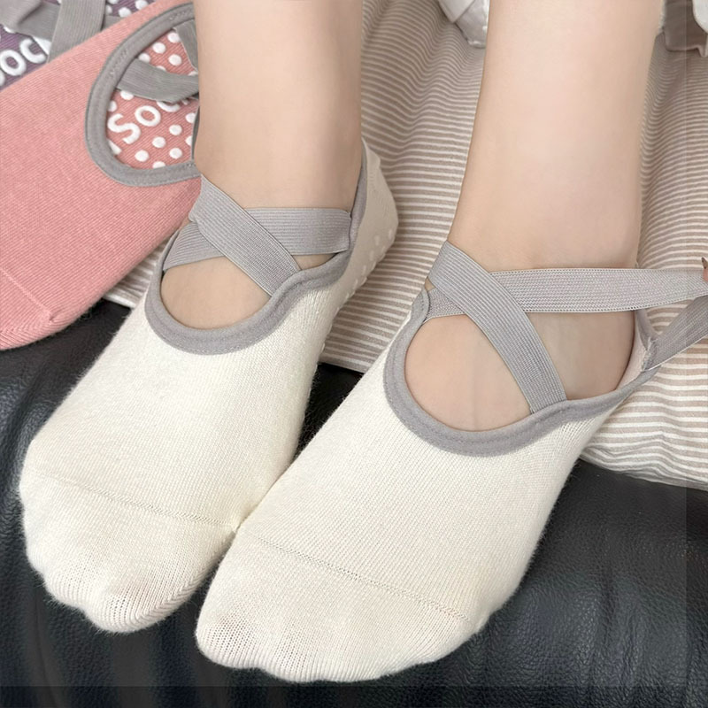 Professional Women Yoga Sock S - Pilates & Yoga Unleashed International Academy Yonkers 评论和价格