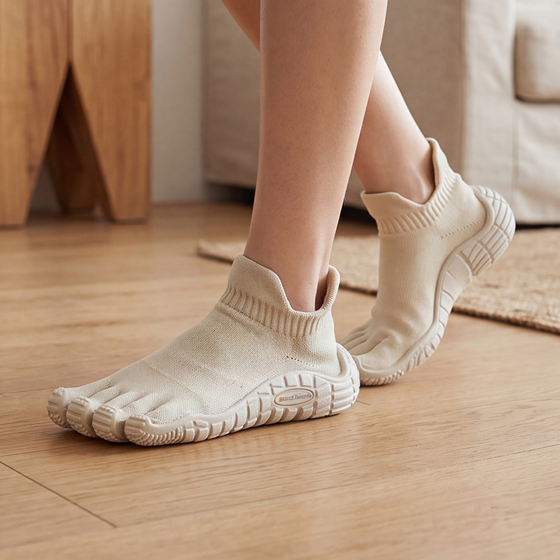 GallonShark Five-Toe Sock Bare - Pilates Yoga Footwear 评论和价格